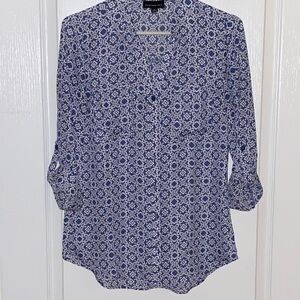 Fortune + Ivy Blue Geometric Button Down Blouse, 3/4 quarter sleeve, M, NWOT
